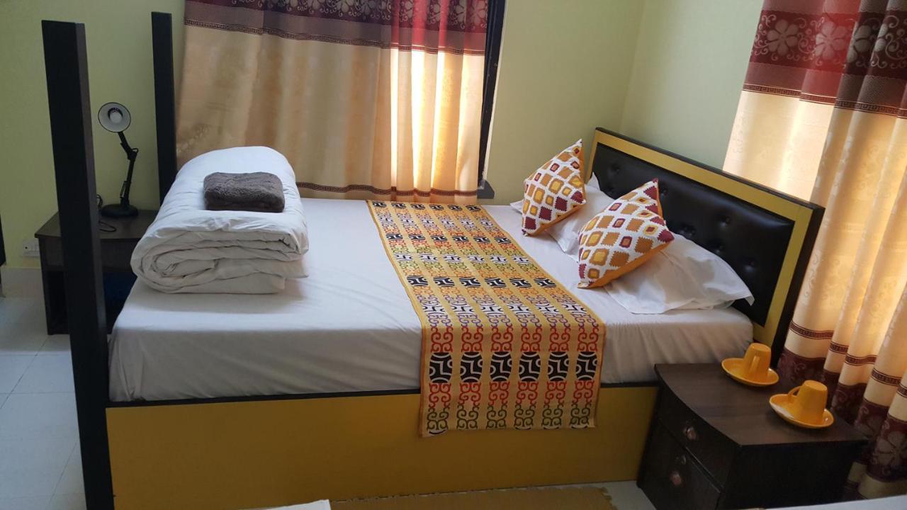 Bnb Royal Tourist House 카트만두 외부 사진