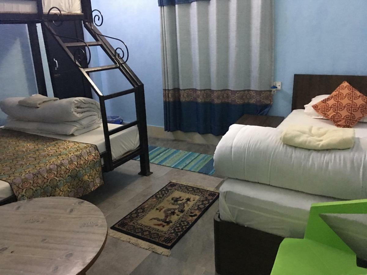 Bnb Royal Tourist House 카트만두 외부 사진