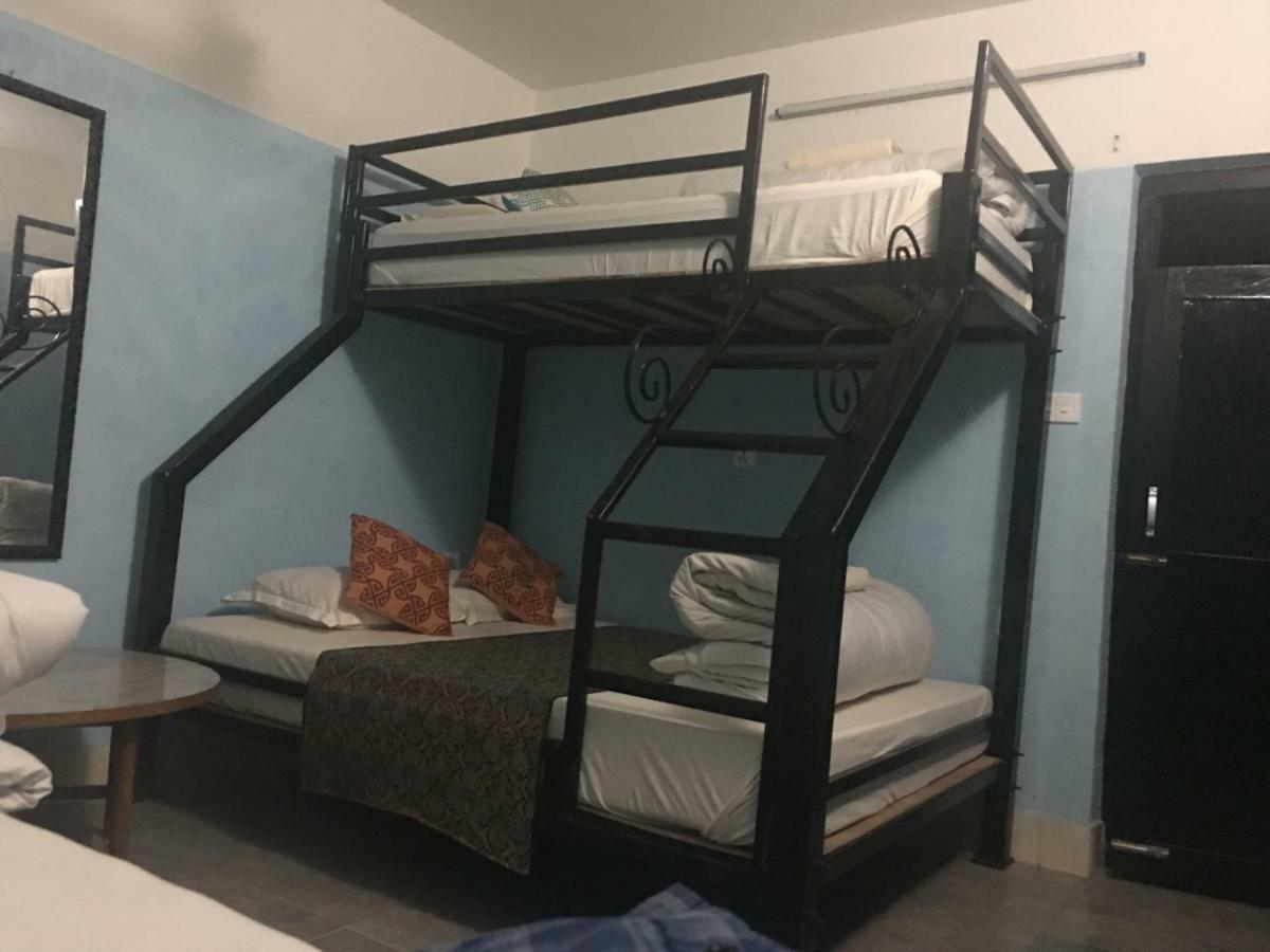 Bnb Royal Tourist House 카트만두 외부 사진